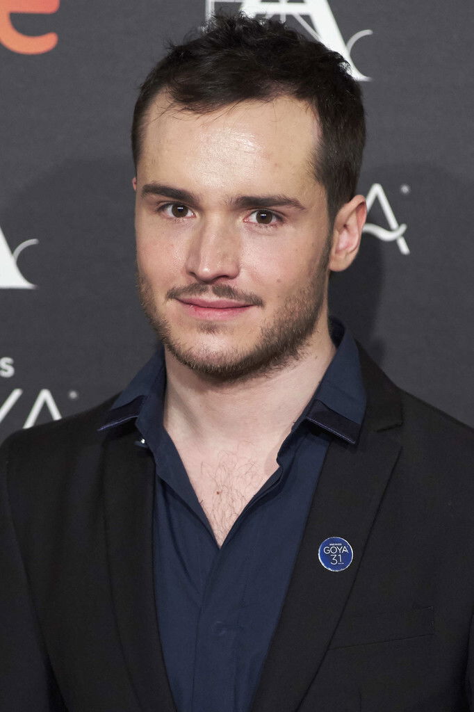 Damià Serra Cauchetiez backdrop