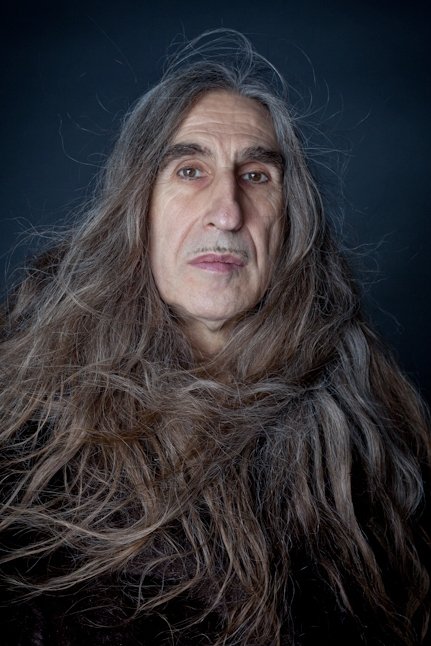 Barington De La Roçh backdrop