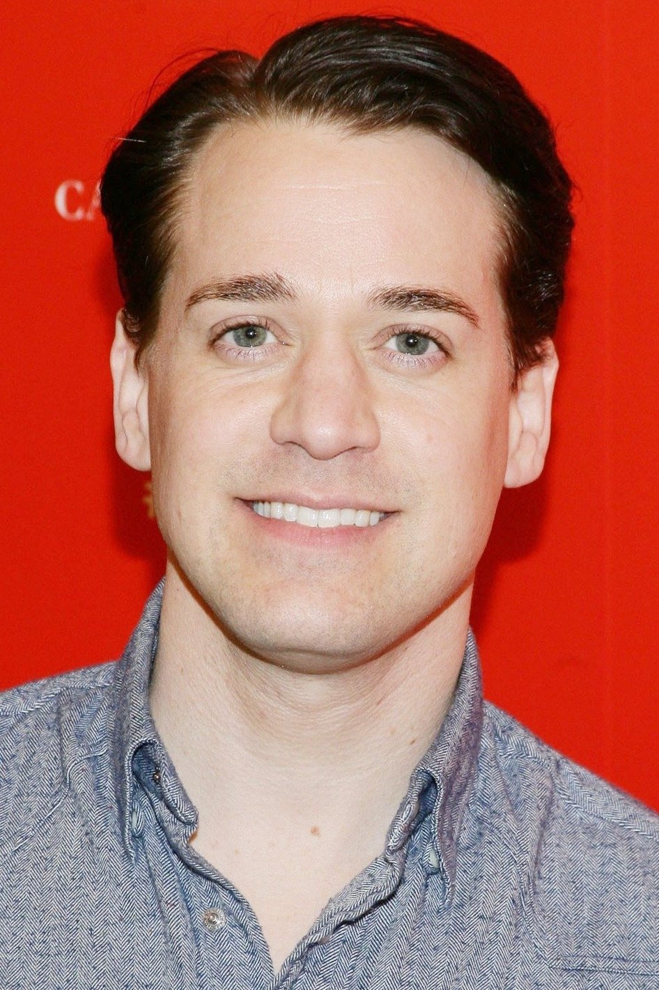 T.R. Knight backdrop