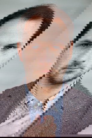 Daniel Flieger backdrop