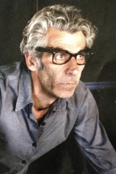 Kiko de la Rica backdrop