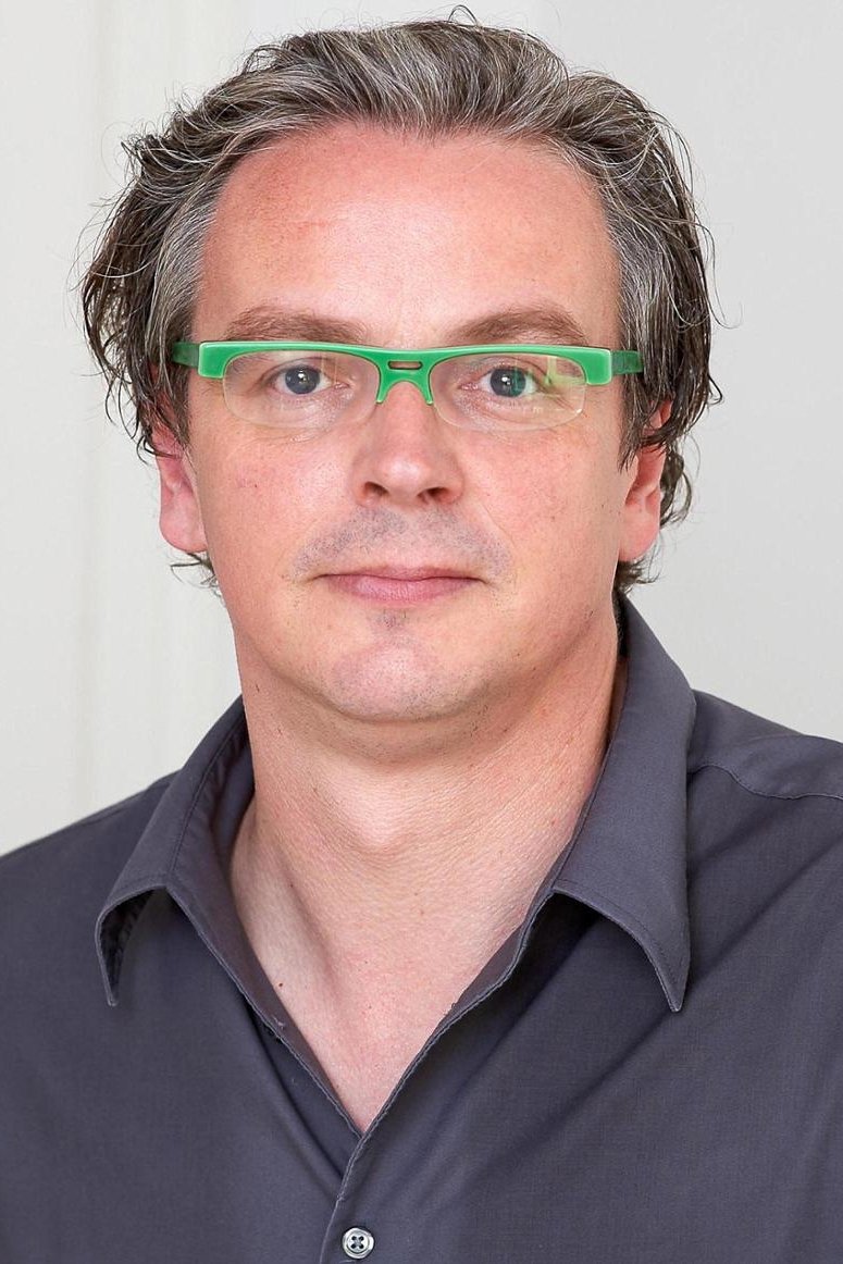 Michael Frenschkowski backdrop