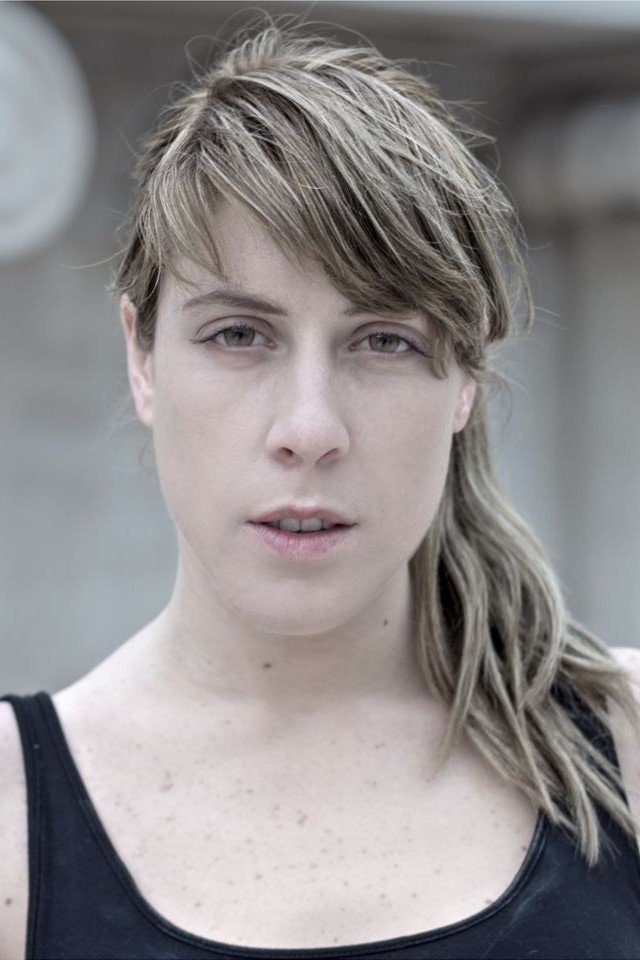 Anna Alfieri backdrop