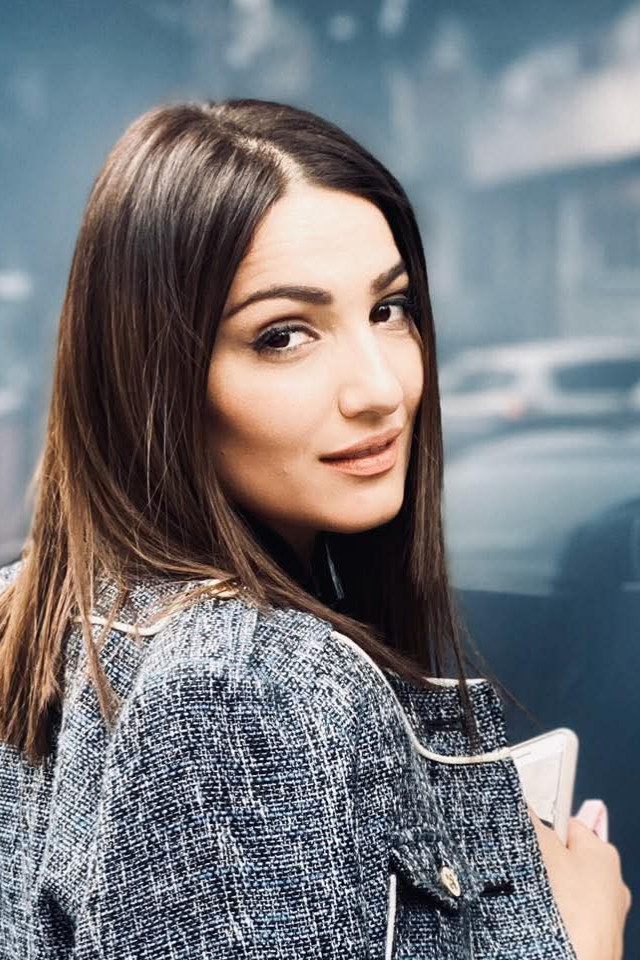 Siranush Lazyan backdrop