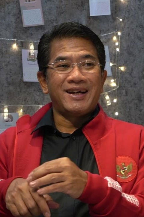 Iman Brotoseno backdrop