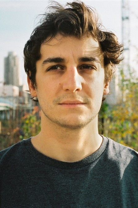 Grégoire Isvarine backdrop