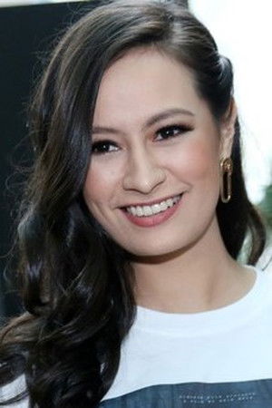 Vicky Monica backdrop