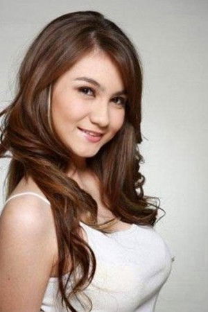 Alessia Cestaro backdrop