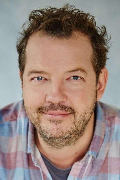 Justin Smith backdrop