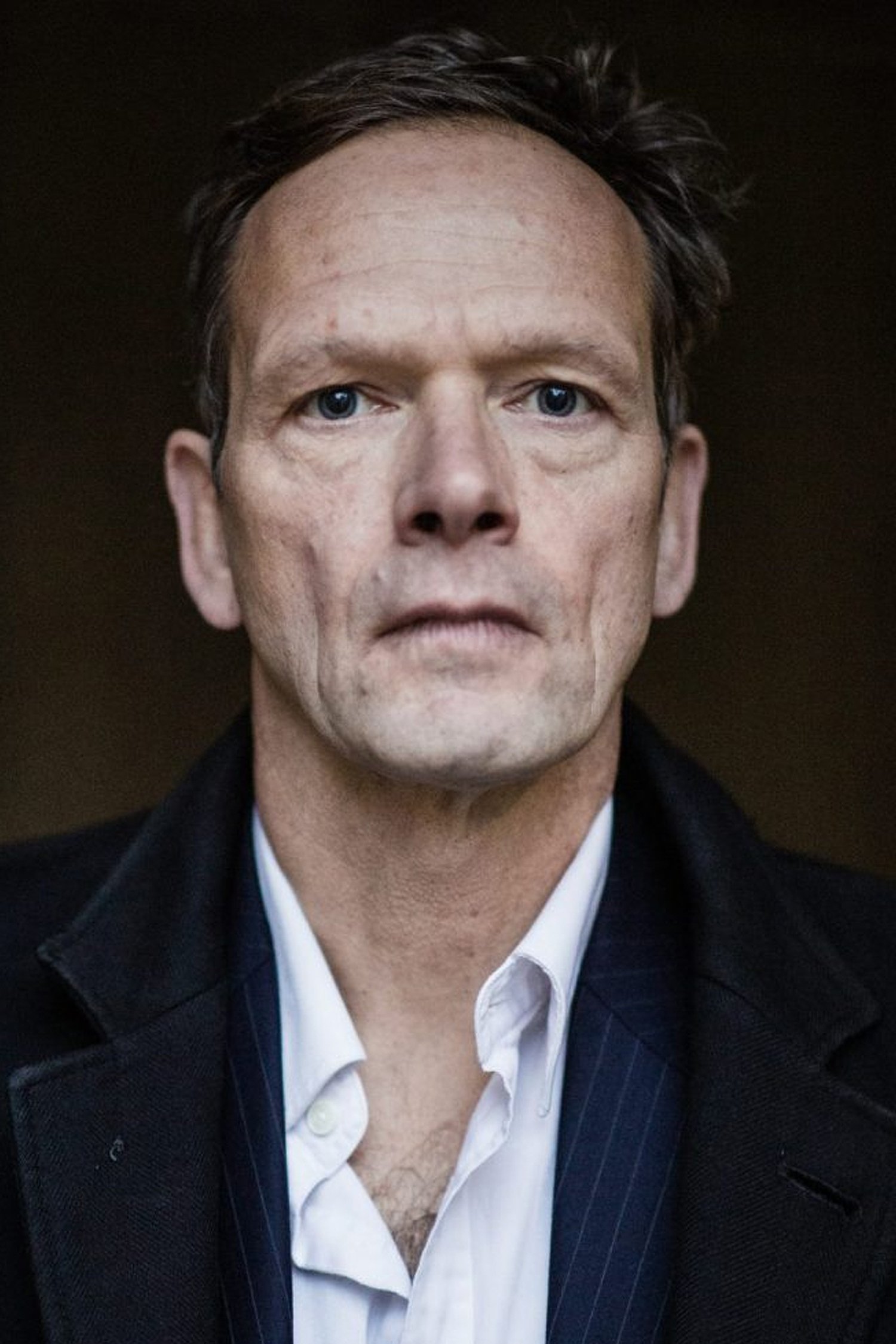 Marc Fischer backdrop