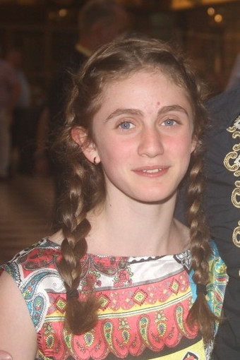 Tamara Fischer backdrop