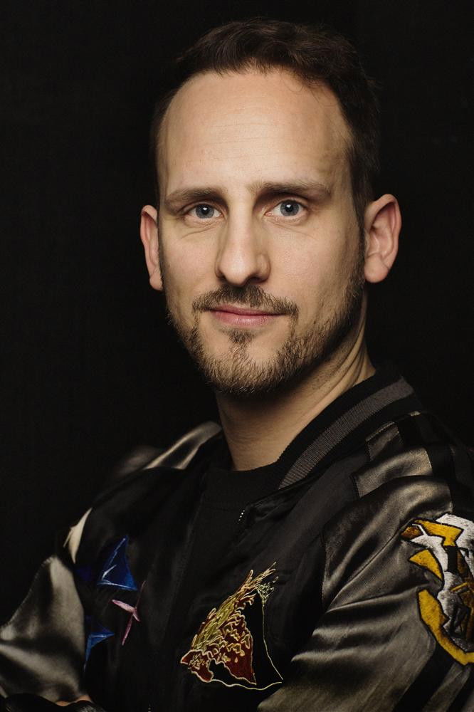 Kim W. Andersson backdrop