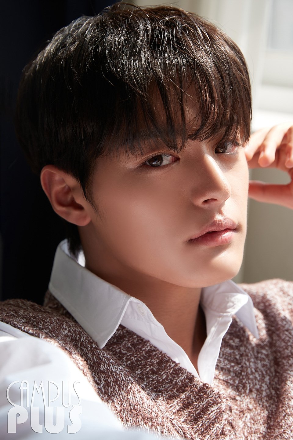 Park Soo-oh backdrop