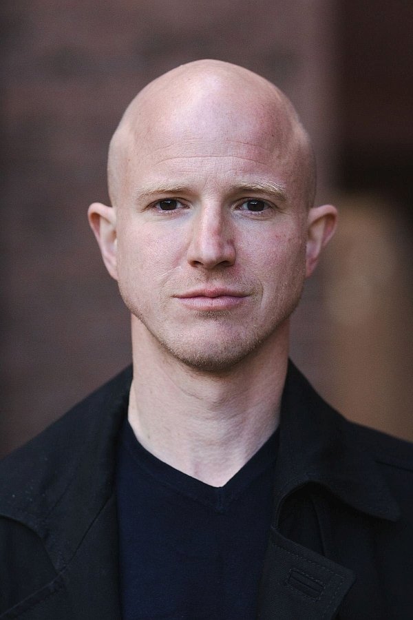 Sebastian Stegmann backdrop