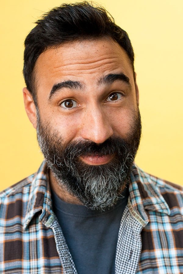 Aaron Colom backdrop