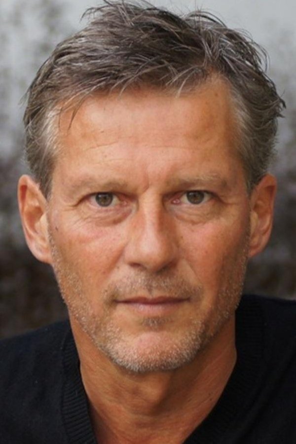 Laurent d'Olce backdrop