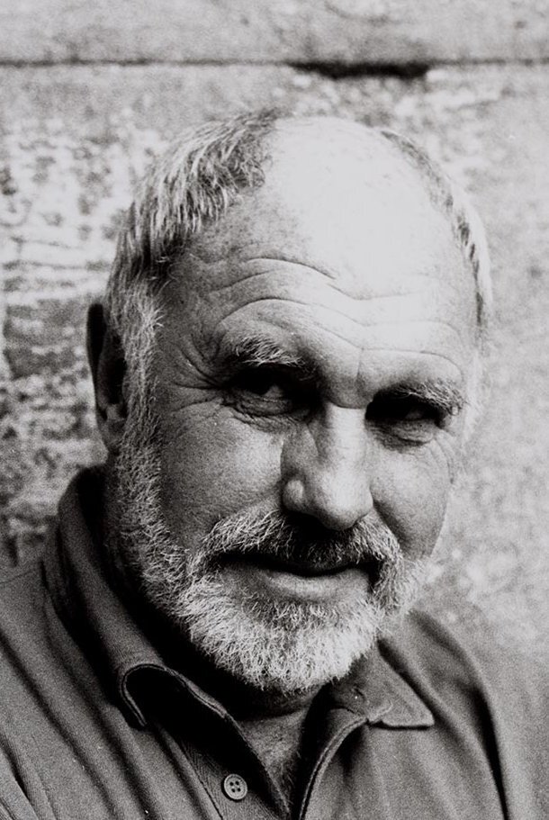 Gérald Marti backdrop