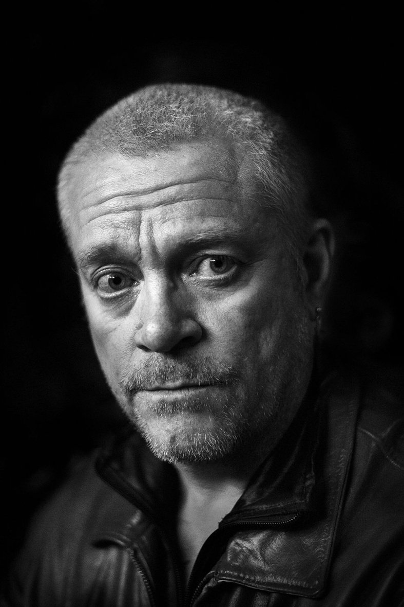 Theo Wesselo backdrop