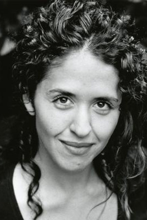 Viss Elliot Safavi backdrop