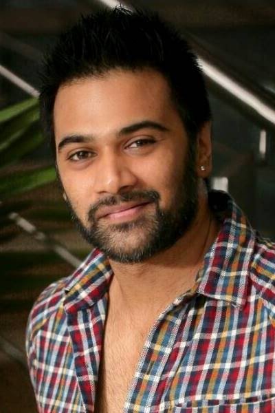 Abhishek Vinod backdrop