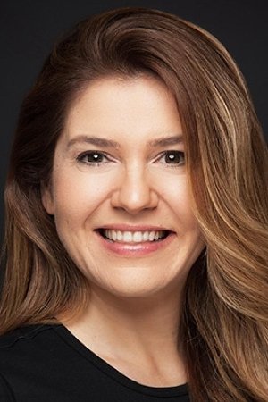 Selen Domaç backdrop