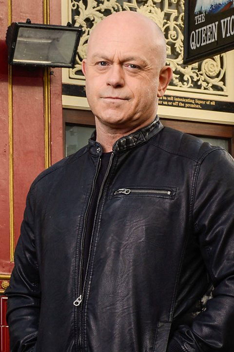 Ross Kemp backdrop
