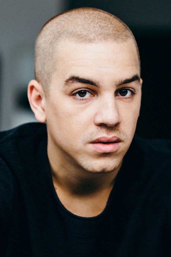 Antoine Pilon backdrop