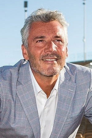 Peter Edelmann backdrop