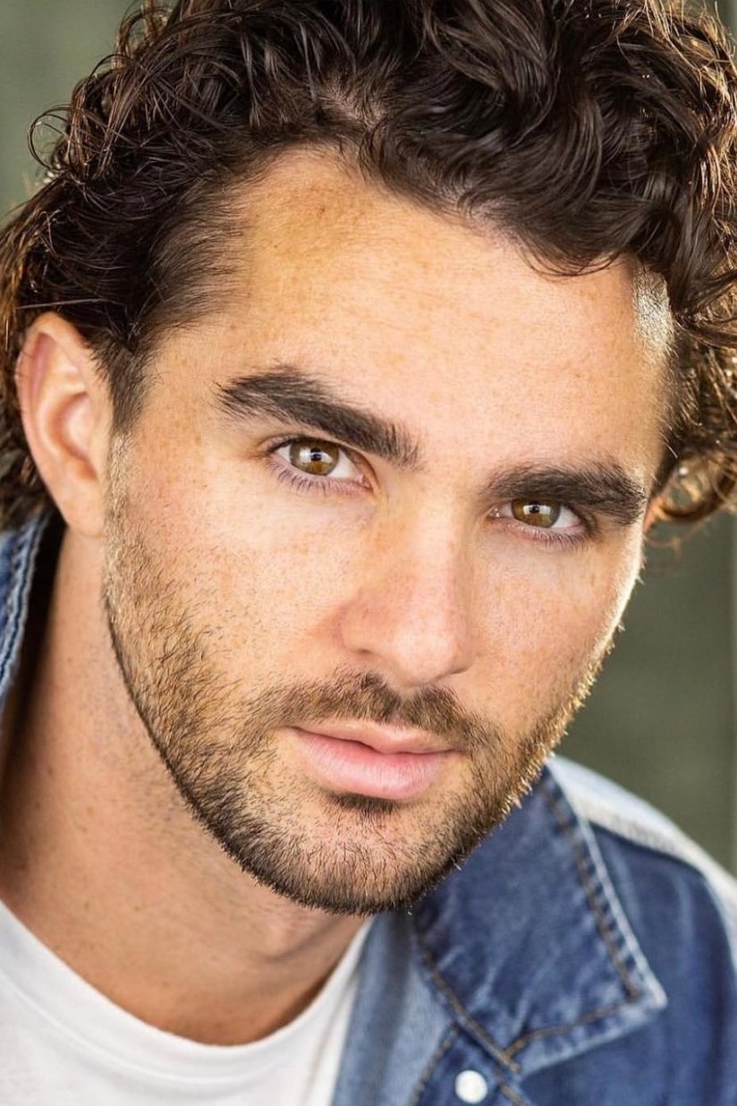 Marco DelVecchio backdrop