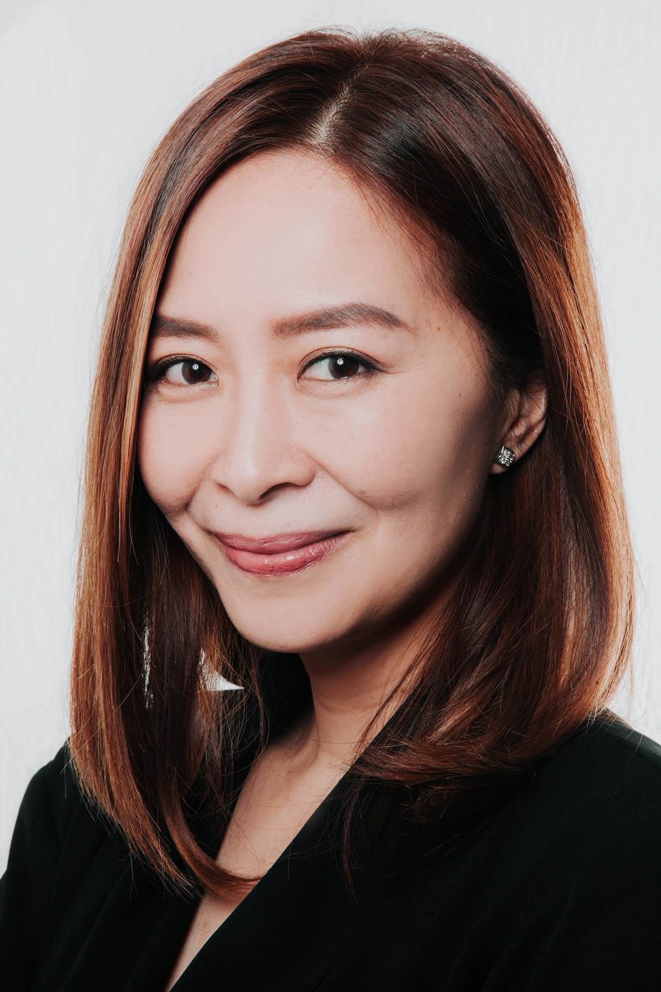 Sarinrat Thomas backdrop