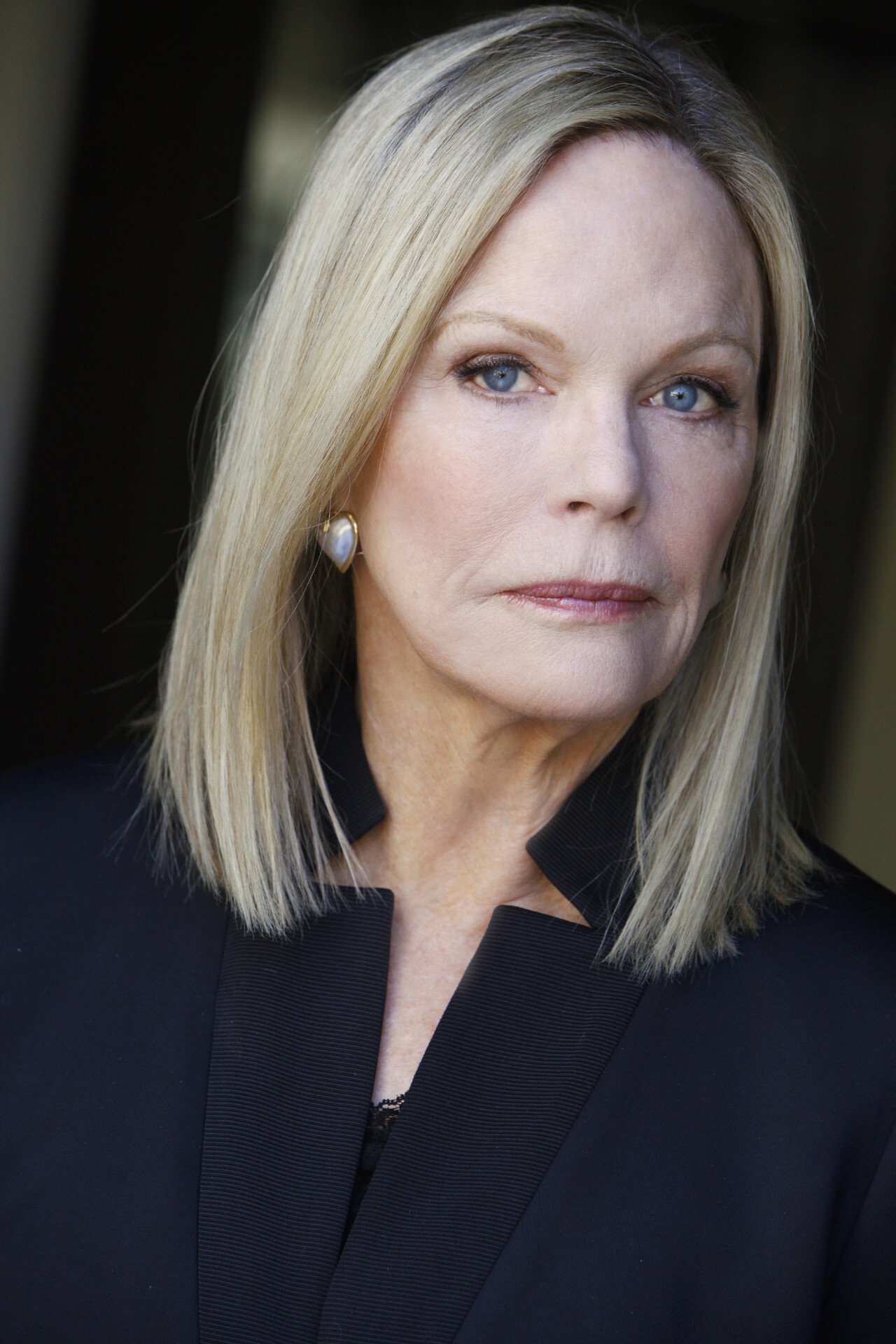 Cathy Worthington backdrop