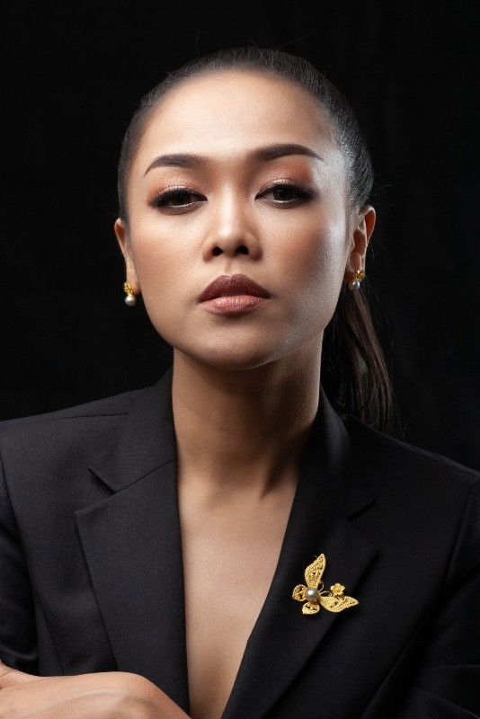 Vilouna Phetmany backdrop