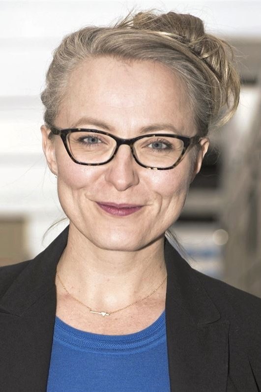 Marya Sea Kaminski backdrop