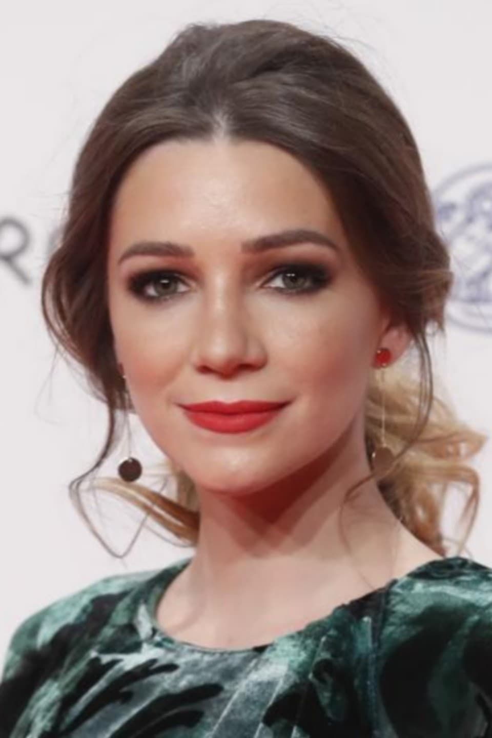 Micaela Breque → Mikajela Brekë backdrop