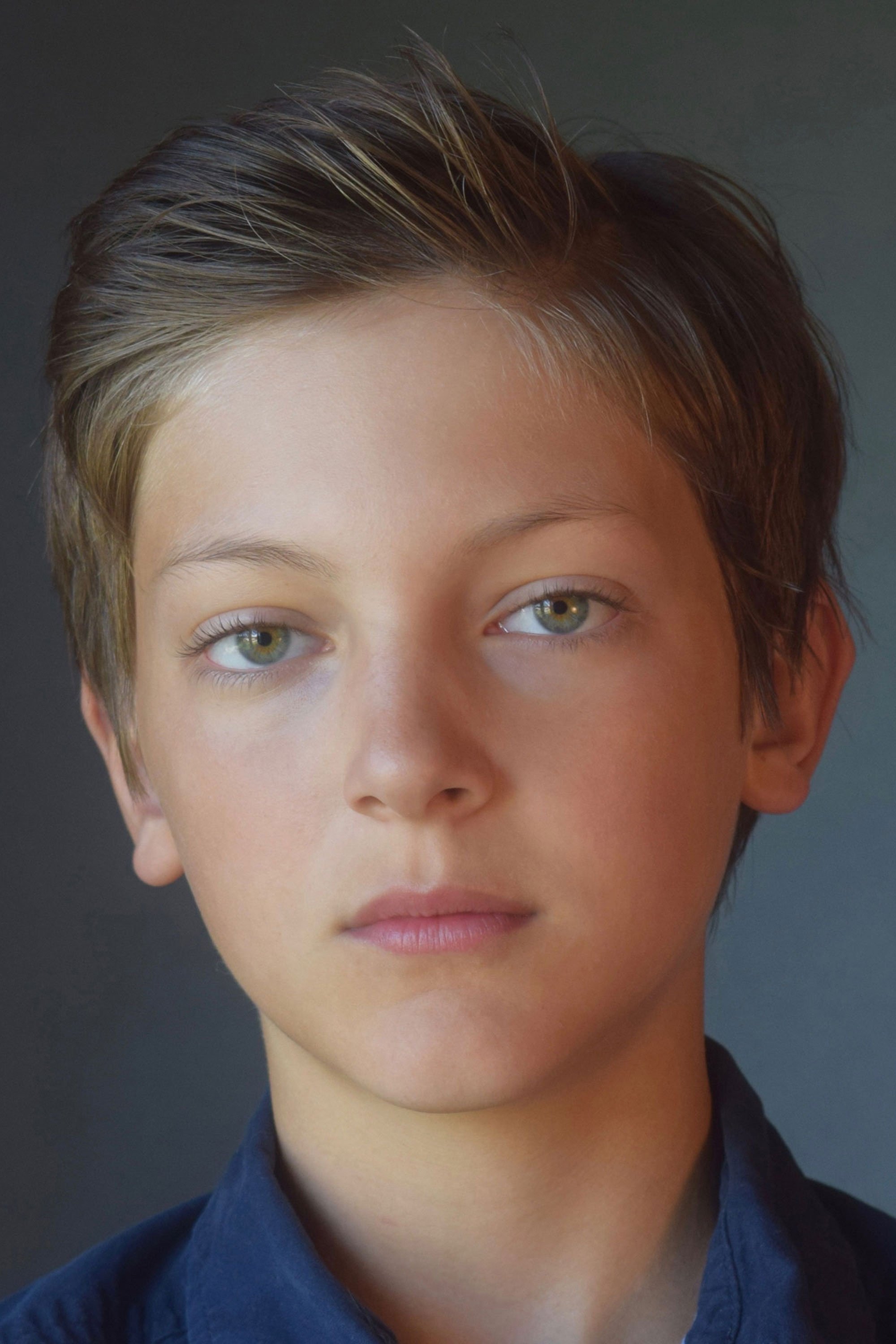 Auden Larratt backdrop