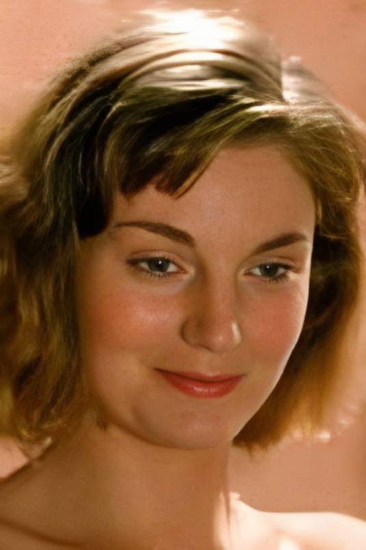 Agnès Cassandre backdrop