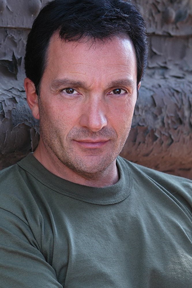 Al Bandiero: Al Bandiero backdrop