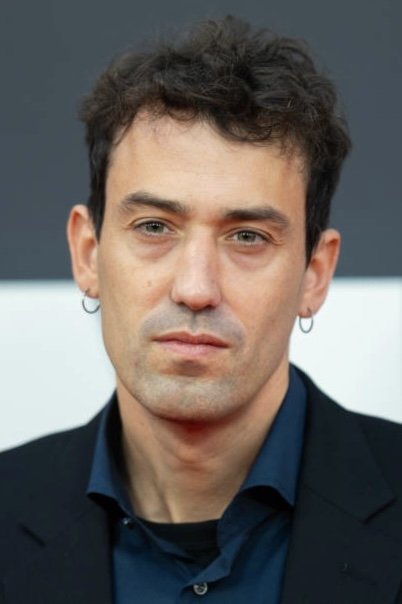 Paul Guilhaume backdrop