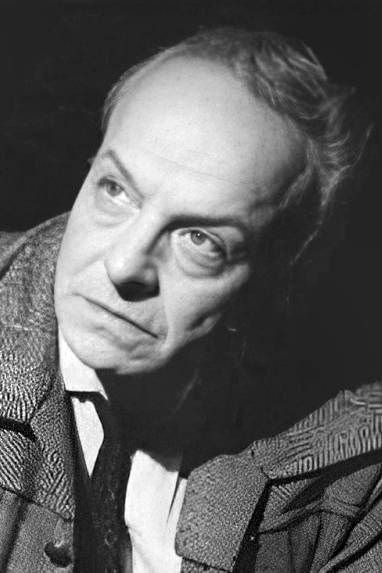 Daniel de Alvarado backdrop