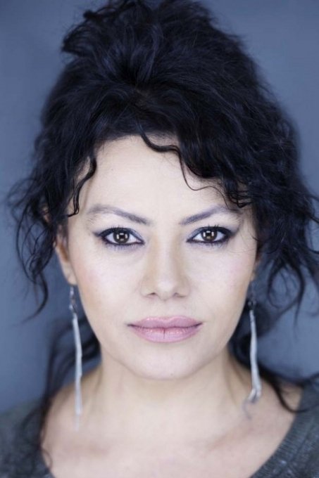 Mehtap Bayri backdrop