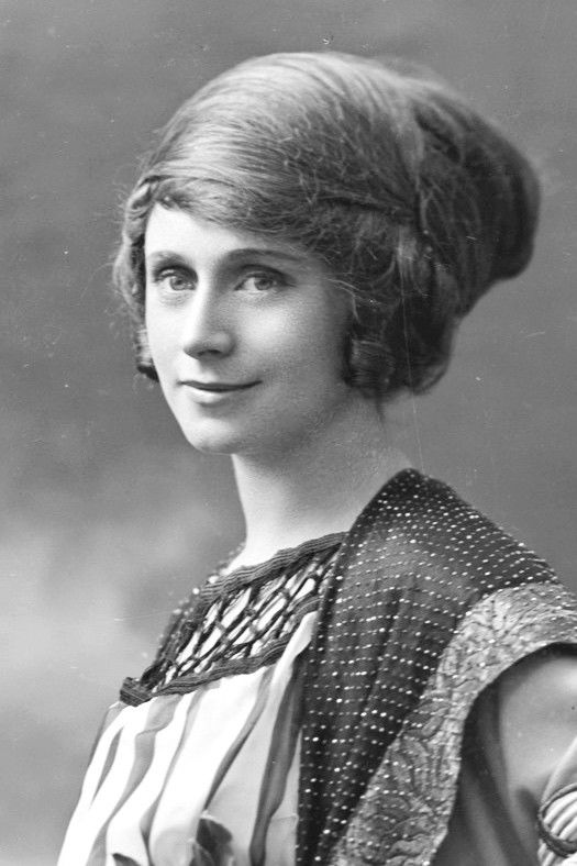 Doris Nelson backdrop