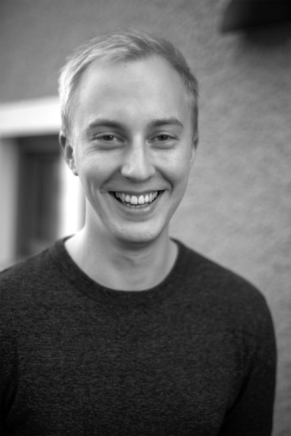 Jerry Carlsson backdrop