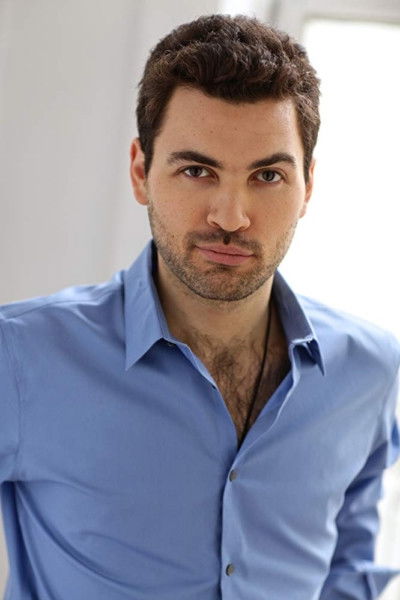 Morgan Auld backdrop