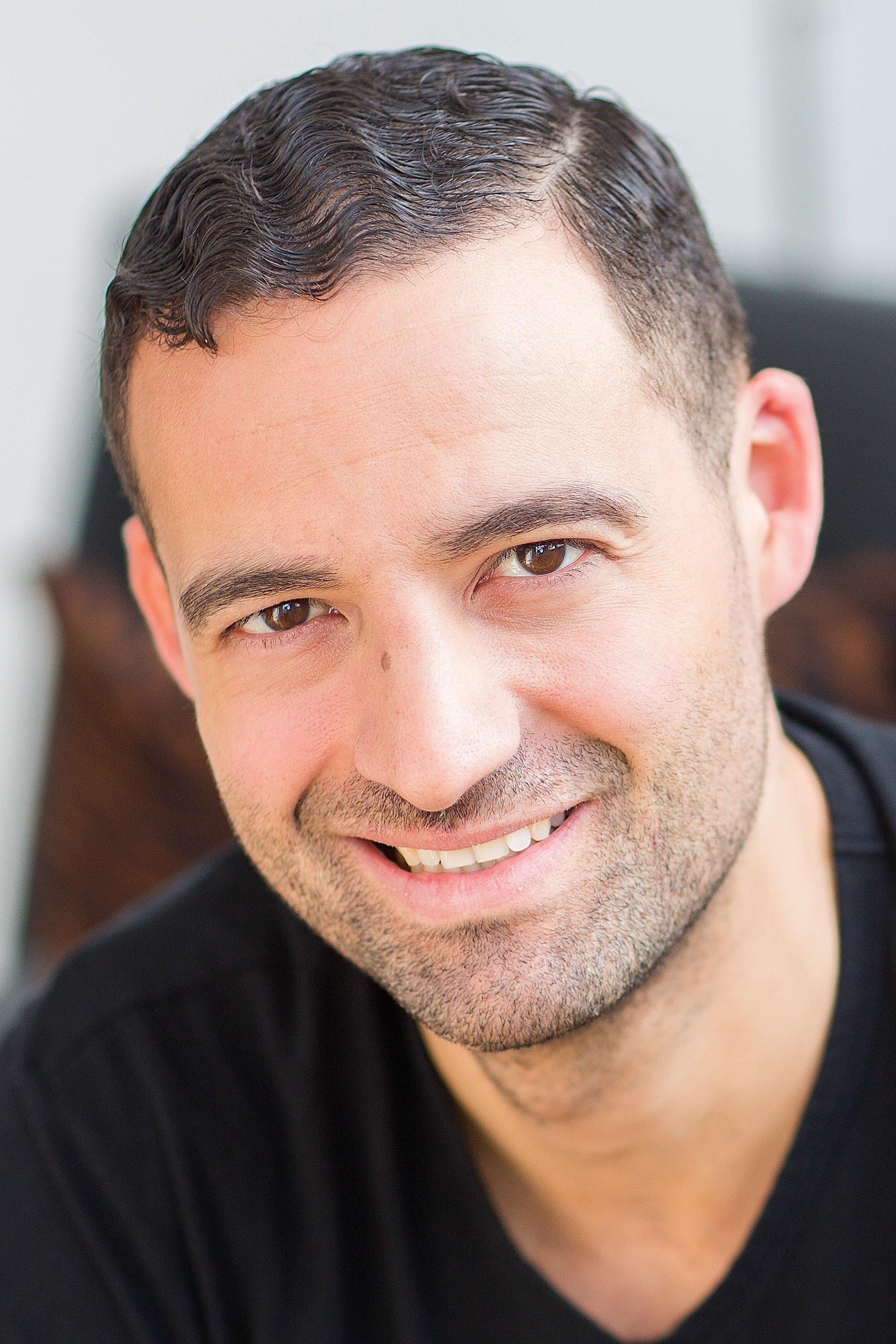 Daniel Stolfi backdrop