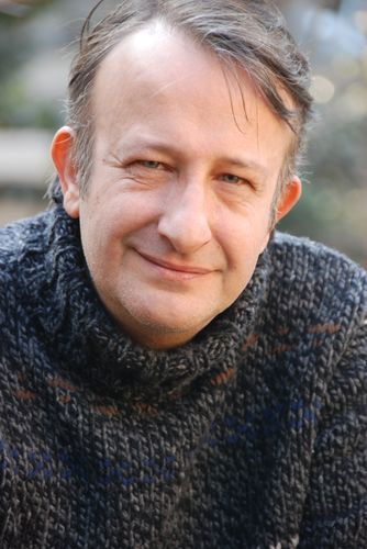 Necip Naşit Özcan backdrop