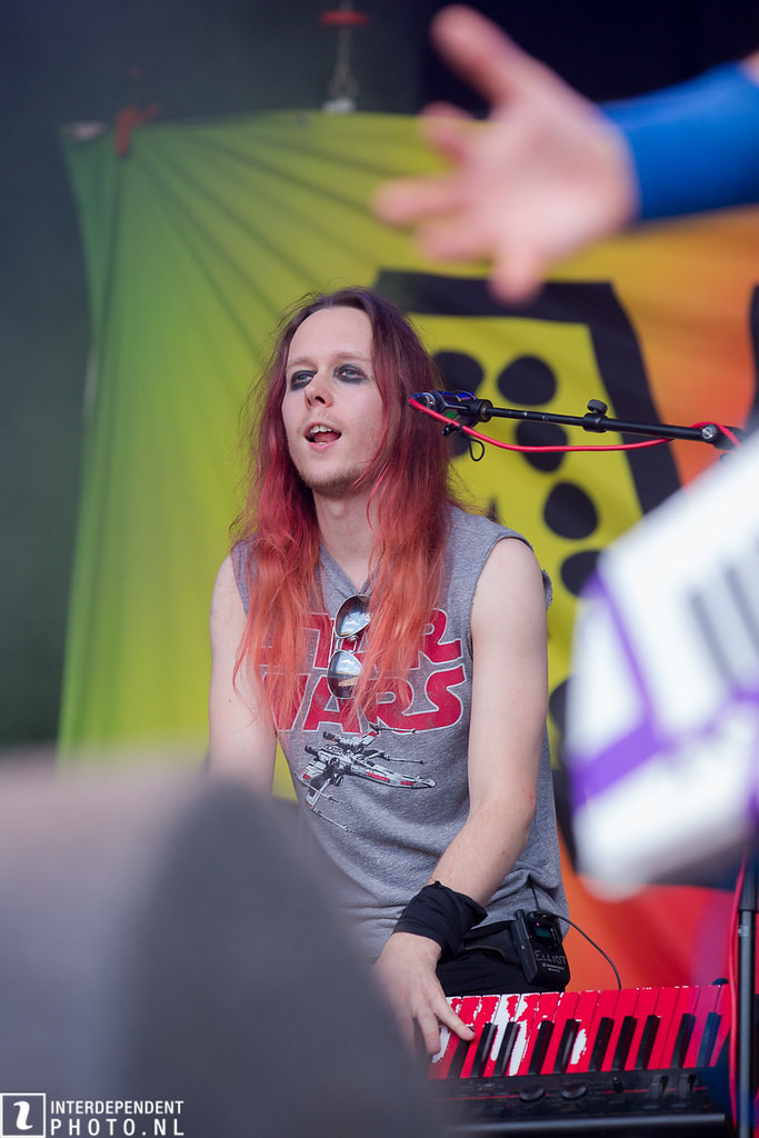 Elliot Vernon backdrop