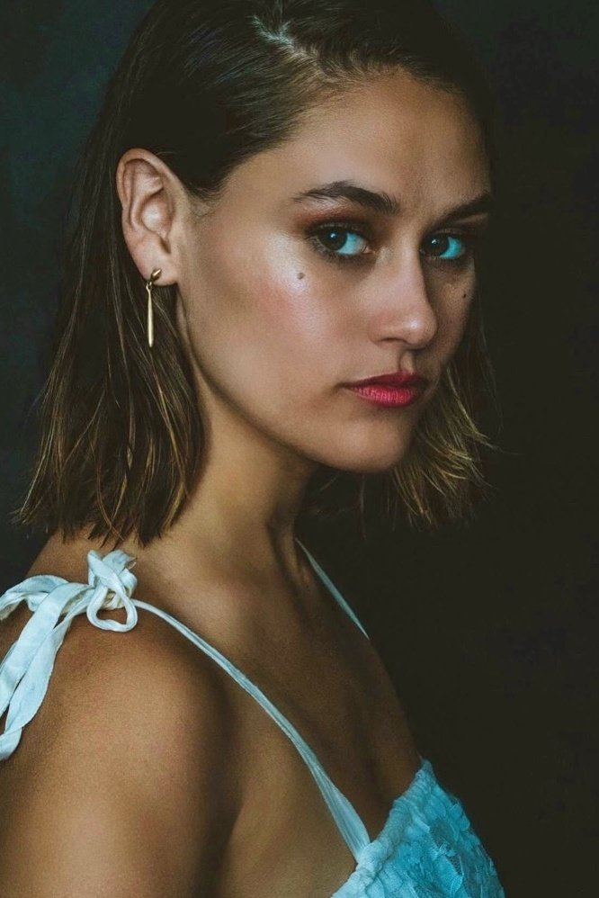 Caity Brewer backdrop