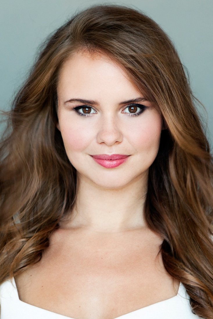 Léa Clermont-Dion backdrop