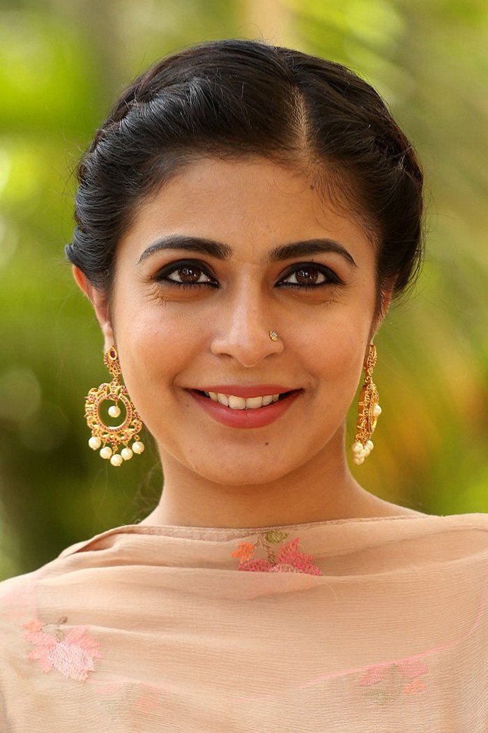 Leona Lishoy backdrop