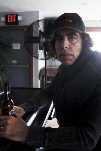 Džon Alan Shvarts backdrop